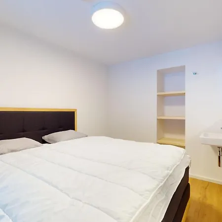Chalet De L Ours Authentic Etage Penthes 14 Pers 게스트하우스 *